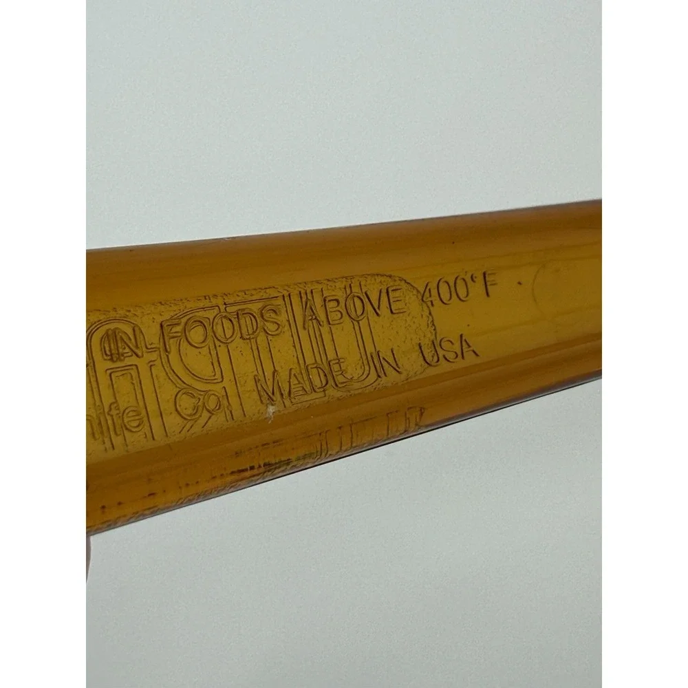 RARE 2 Vintage Ultratemp Slotted Amber Spatula Serrated Edge Made USA Retro